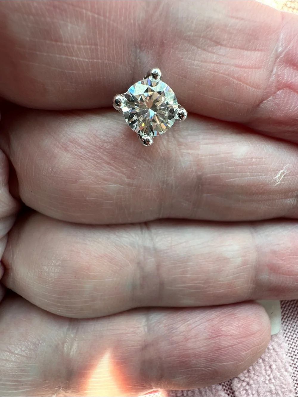 NWT sterling silver S925 MOISSANITE 2.0ct Martini Stud Earrings - Prong Set